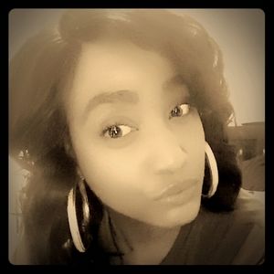 Meet your Posher, Nikki